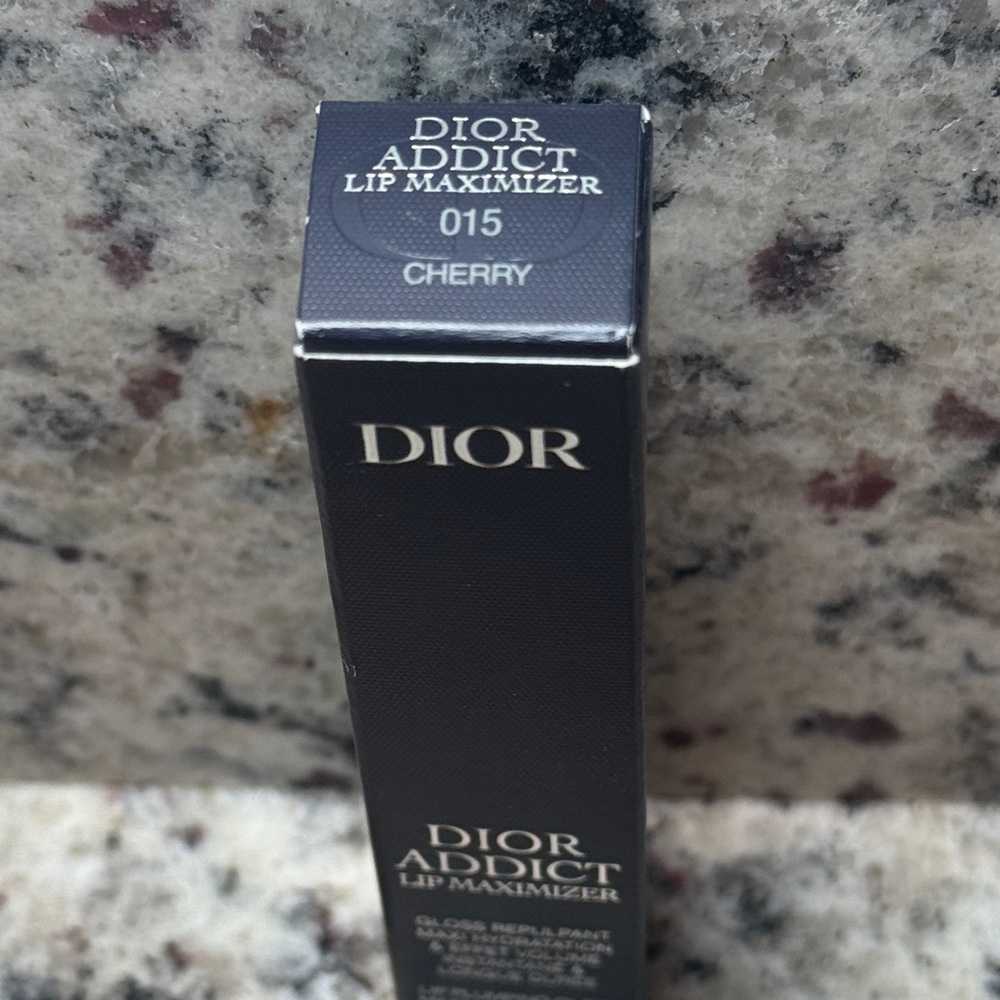 Dior Addict Lip Maximizer in Cherry - Picture 3 of 7